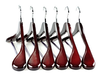 Glossy Finish Mahogany Luxury Extra-Wide Shoulder Wooden Coat/Suit Hangers with Bar 